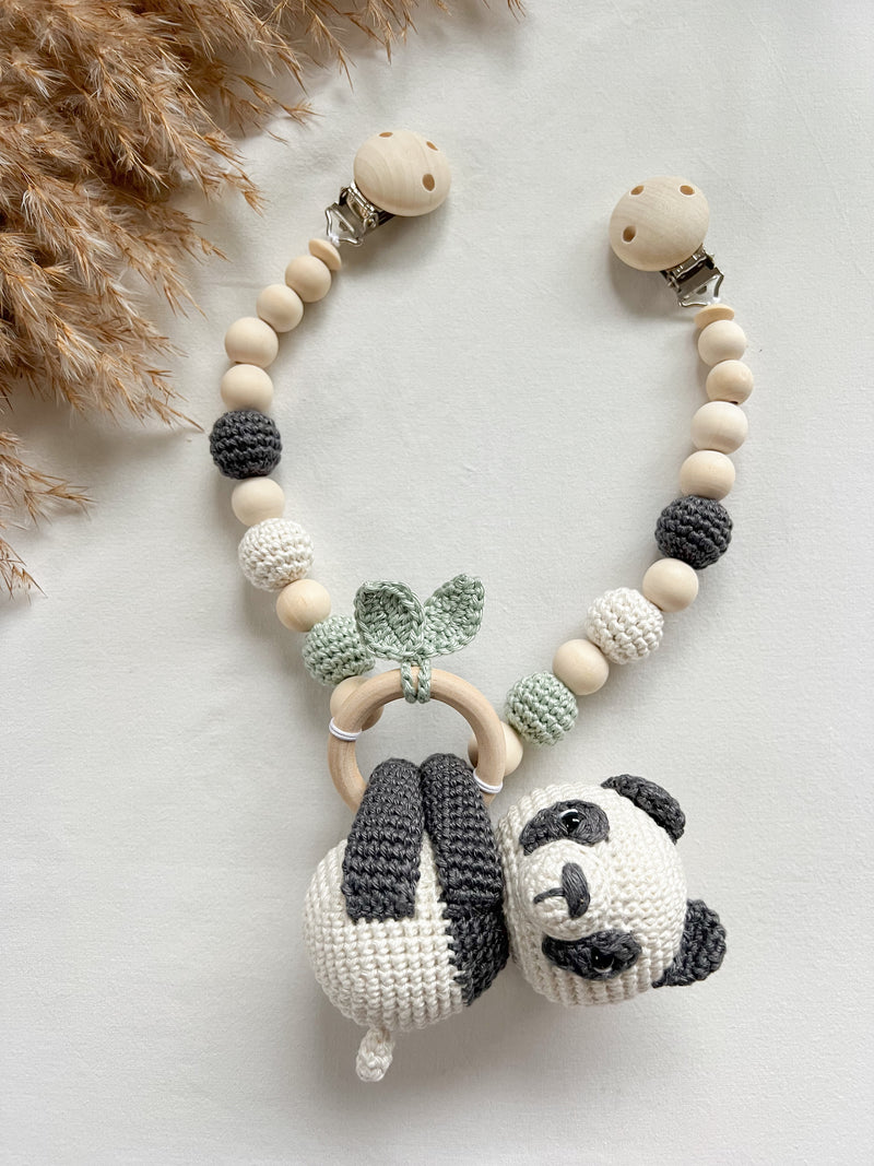 Newborn Set „hanging Panda“ mit einem Panda in Anthrazit und Pastellgrün