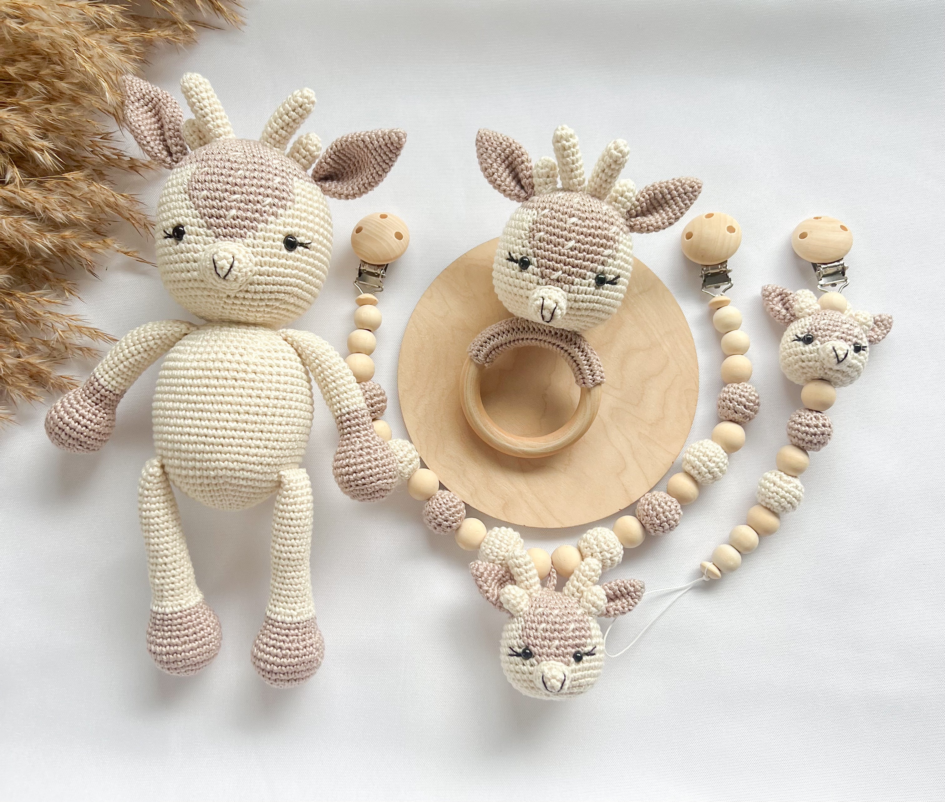 Neugeborenen - Set „little deer“ hellbeige - Kindesglueck Amigurumi
