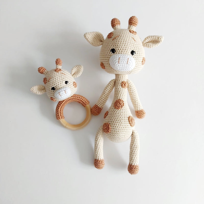 Neugeborenen - Set „little Giraffe“ hellbeige - Kindesglueck Geschenksets für Babys