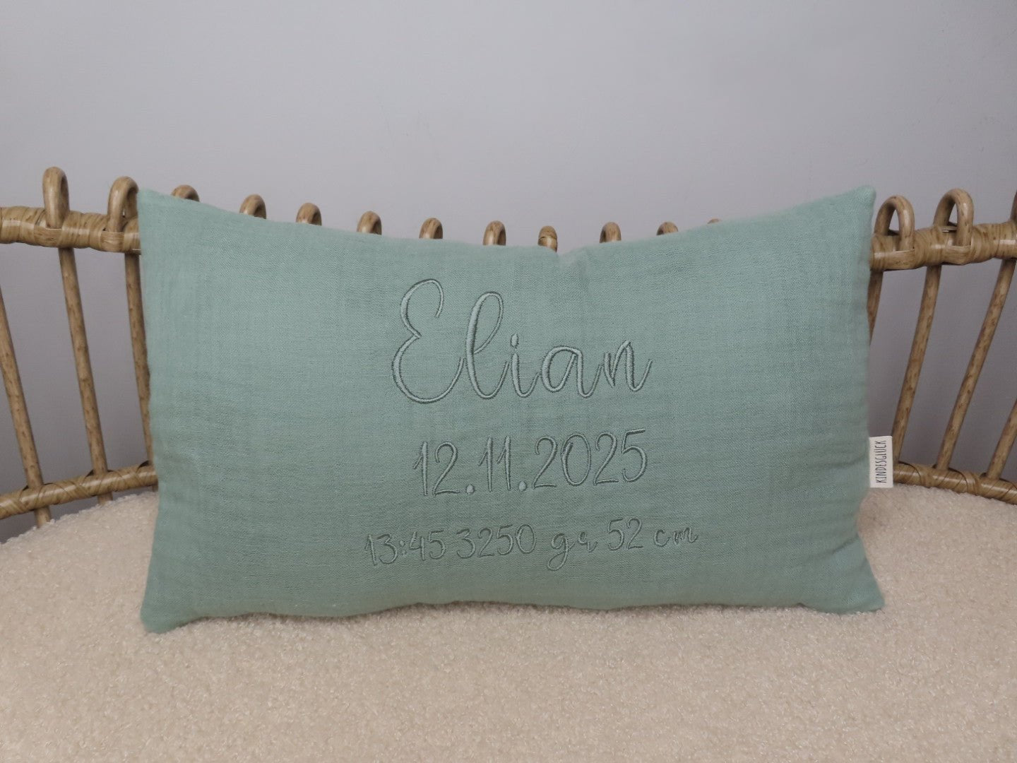 SET Personalisiertes Kissen + Decke aus Musselin - 4 - lagig, 100% Baumwolle - Kindesglueck