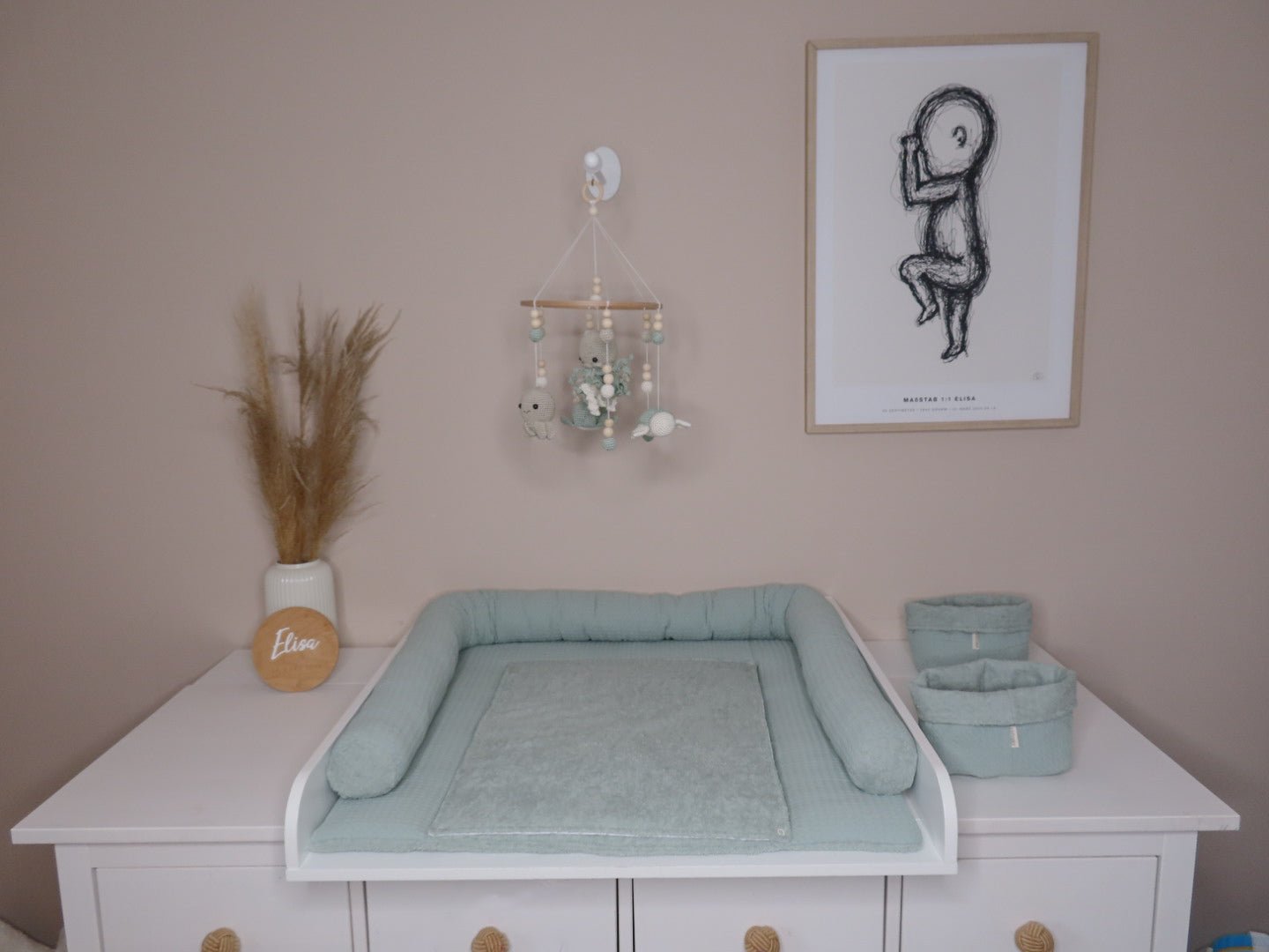 Wickelset „Pure Softness“ in soft mint – Wickelunterlage aus Waffelpique mit Bettschlange & Utensilos (inkl. gratis Wechselauflage) - Kindesglueck