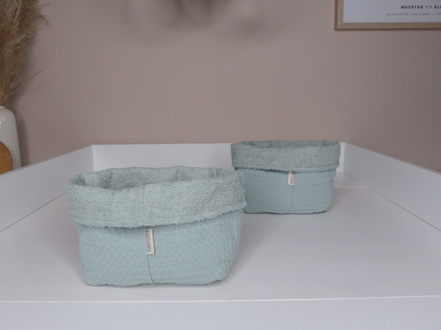 Wickelset „Pure Softness“ in soft mint – Wickelunterlage aus Waffelpique mit Bettschlange & Utensilos (inkl. gratis Wechselauflage) - Kindesglueck